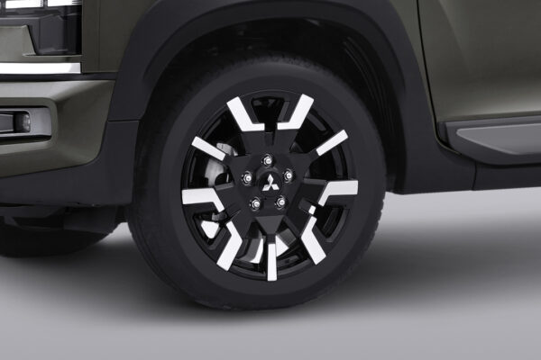 NEW XPANDER CROSS